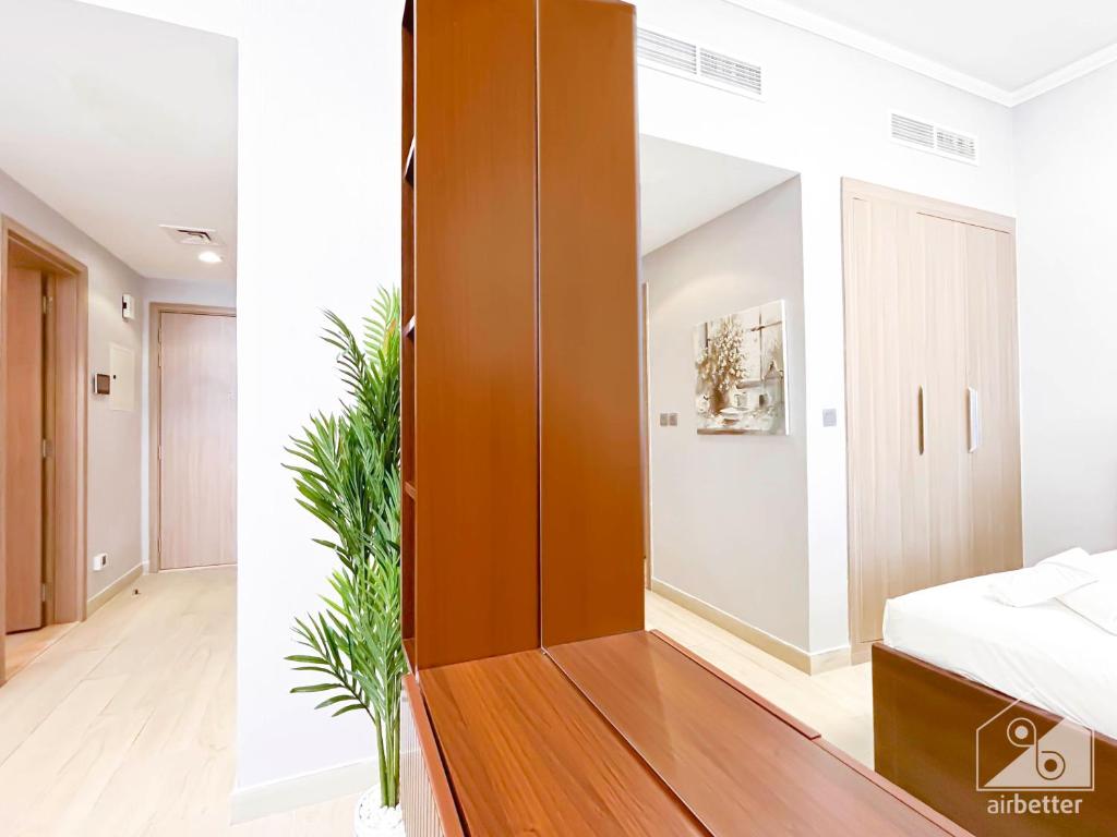 Amazing stay at the Riviera with Balcony - Dubai