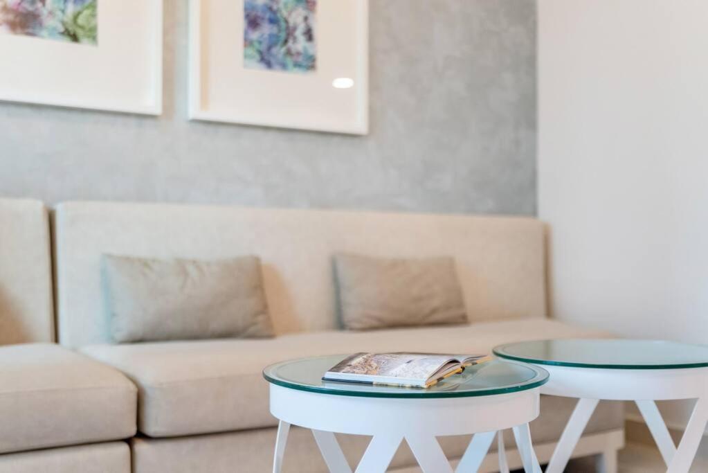 FIRST CLASS 3BR with Elegance and Grandeur