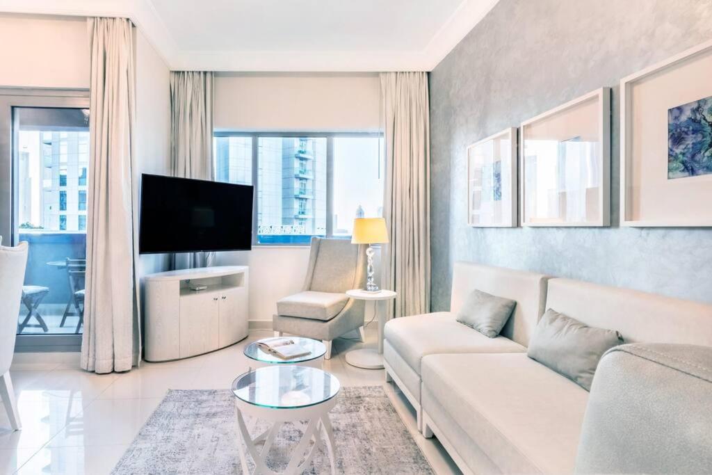 FIRST CLASS 3BR with Elegance and Grandeur