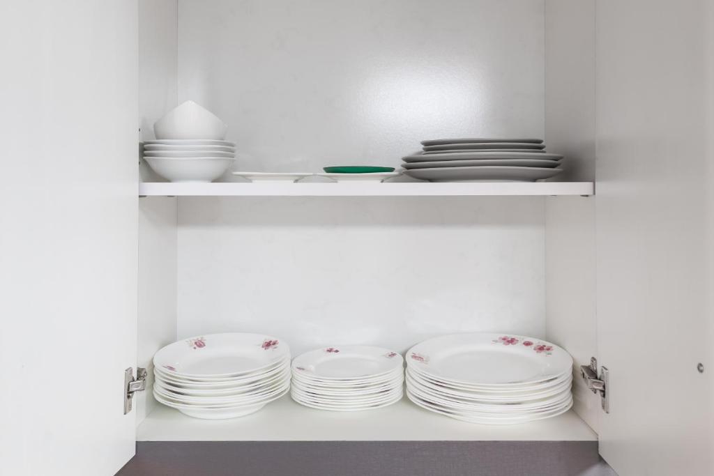 Sunkissed Holiday Homes spacious 5 plus 1 BR on JBR beach near Metro & Mall