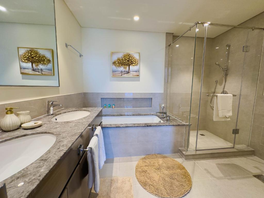 Naseem - Downtown Gem 4BR Apt: Burj View Bliss