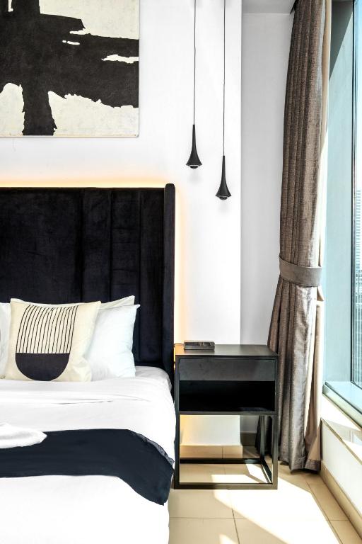 Panoramic 1BR Stunning Marina Views Near JBR Beach by Maxx Value Homes