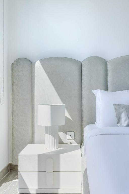 Dubai Marina 2 Bedroombest Views, Walk To Beach