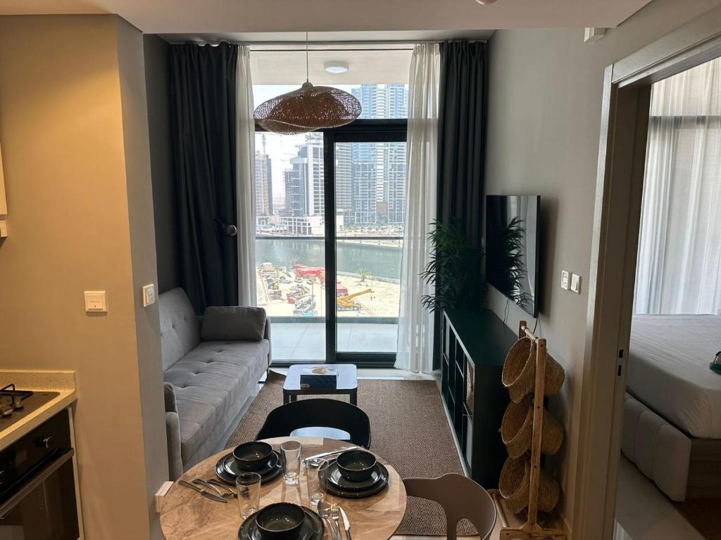 1BR Apartment in Zada Tower Business Bay - Close to Metro