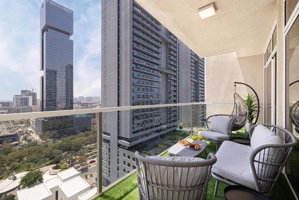 SmartStay at Zaya Hameni - Modern Luxury Apartments - Unique in JVC