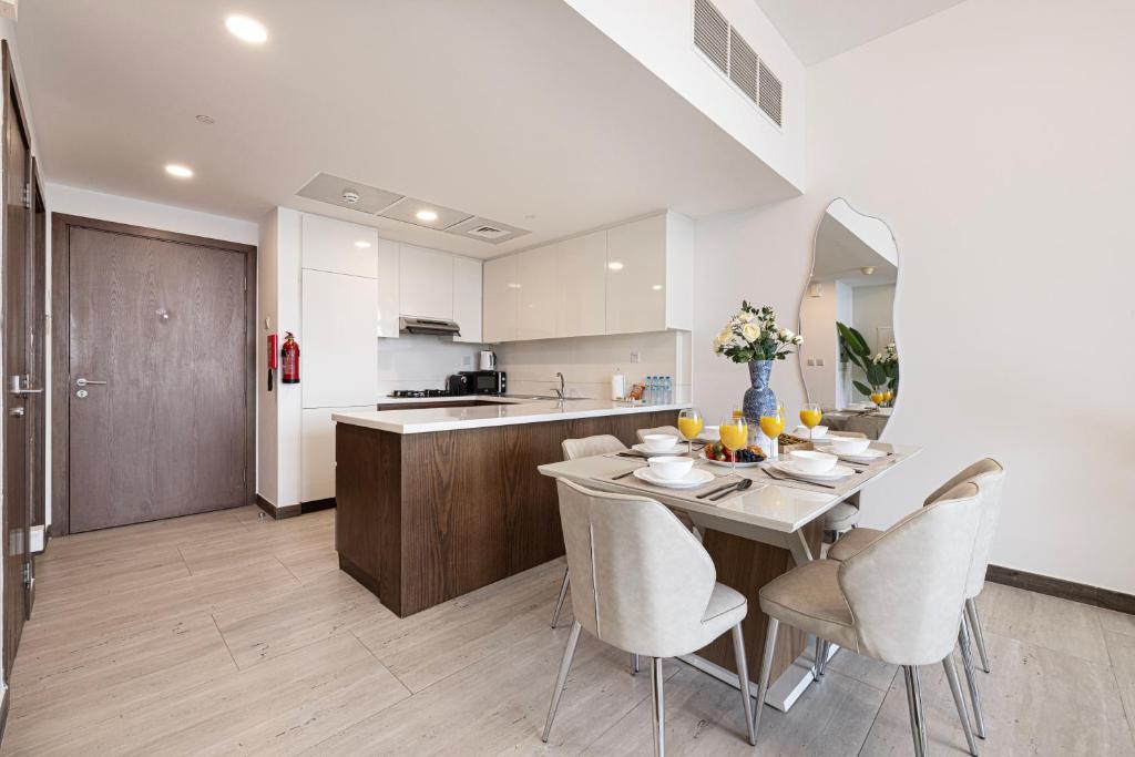 SmartStay at Zaya Hameni - Modern Luxury Apartments - Unique in JVC