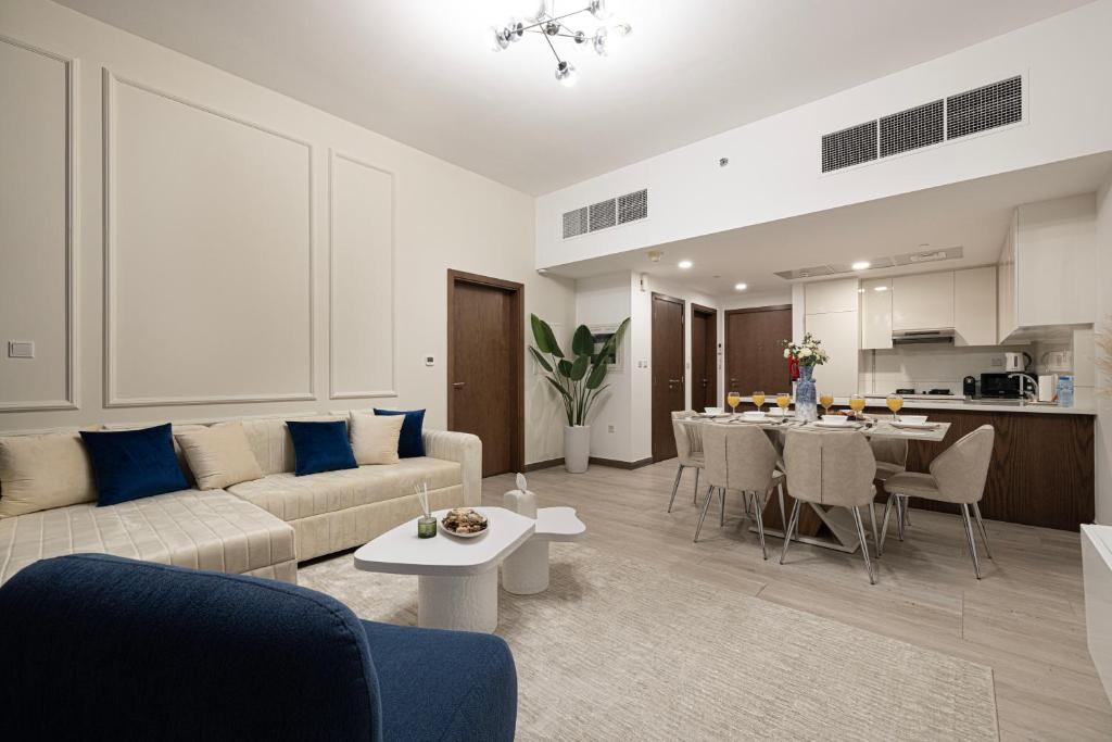 SmartStay at Zaya Hameni - Modern Luxury Apartments - Unique in JVC