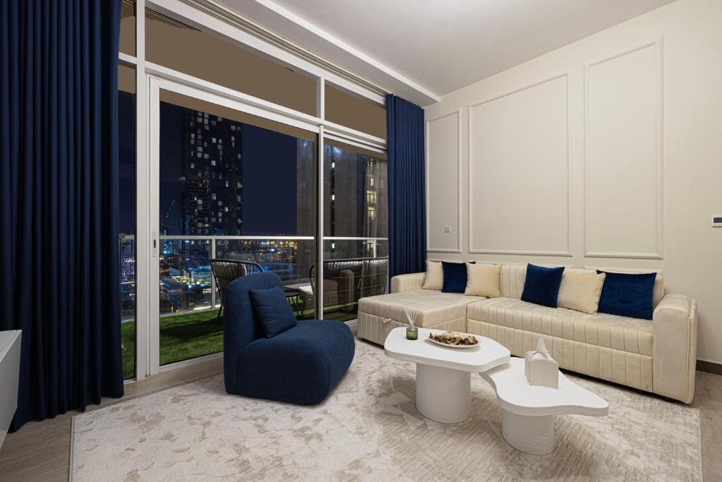 SmartStay at Zaya Hameni - Modern Luxury Apartments - Unique in JVC