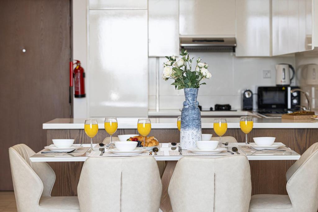 SmartStay at Zaya Hameni - Modern Luxury Apartments - Unique in JVC