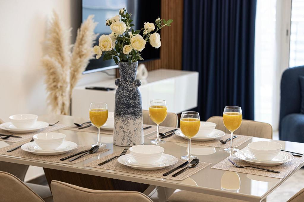 SmartStay at Zaya Hameni - Modern Luxury Apartments - Unique in JVC