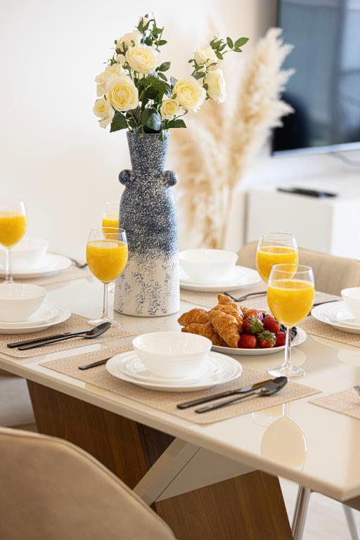 SmartStay at Zaya Hameni - Modern Luxury Apartments - Unique in JVC