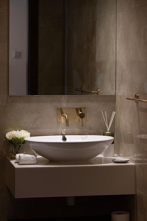 SmartStay at Zaya Hameni - Modern Luxury Apartments - Unique in JVC