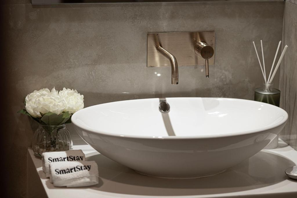 SmartStay at Zaya Hameni - Modern Luxury Apartments - Unique in JVC