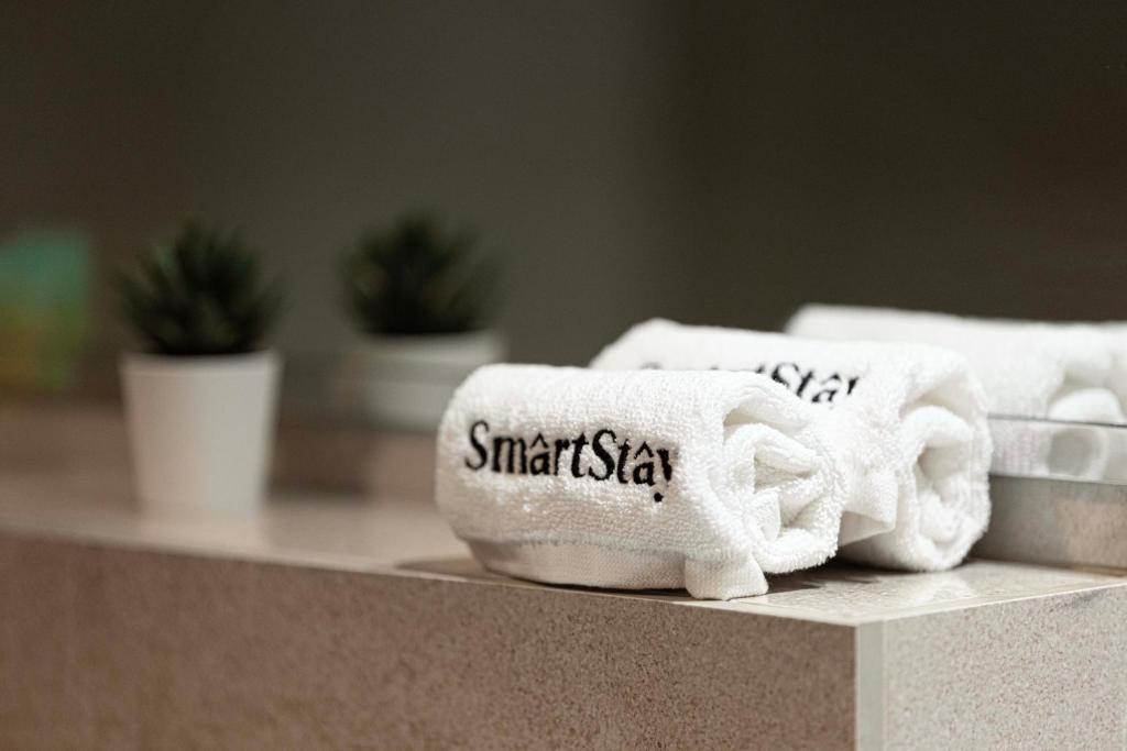 SmartStay at Zaya Hameni - Modern Luxury Apartments - Unique in JVC