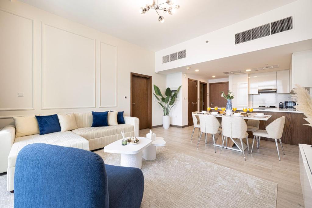 SmartStay at Zaya Hameni - Modern Luxury Apartments - Unique in JVC