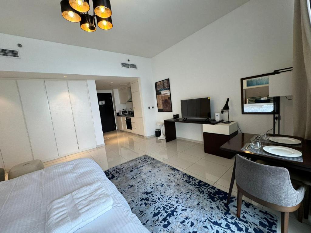 هتل لاکچری استودیو فور رنت این آوانتی بیزنس بی - luxury studio for rent in Avanti Business bay