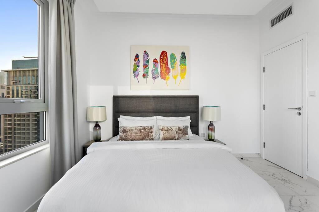 FIRST CLASS 2BR with Stunning Fountain View