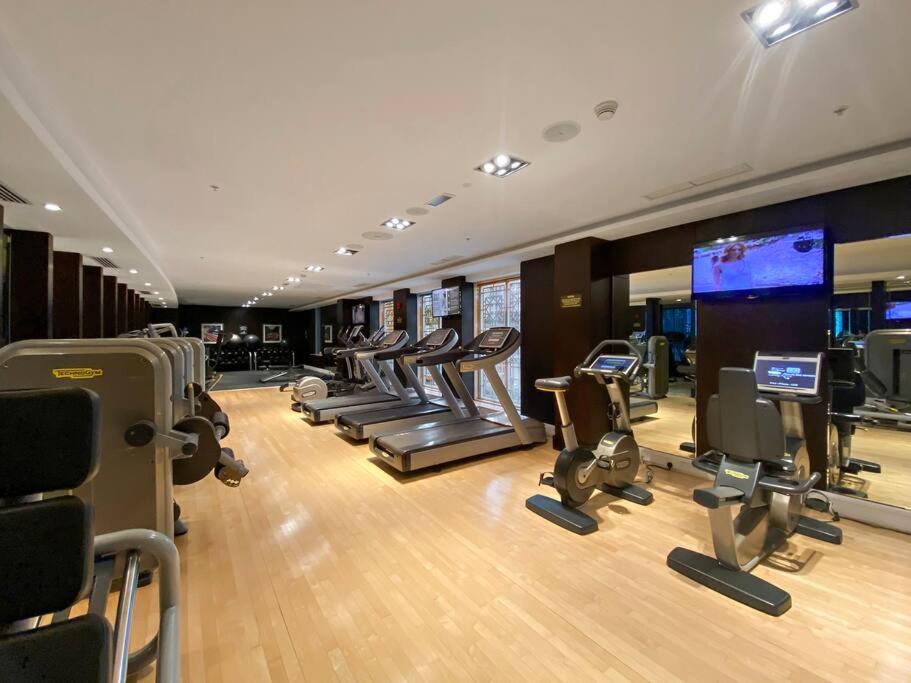 FIRST CLASS 2BR with Stunning Fountain View