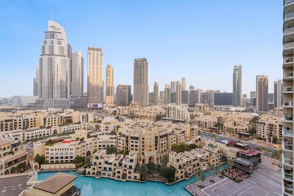 FIRST CLASS 2BR with Stunning Fountain View