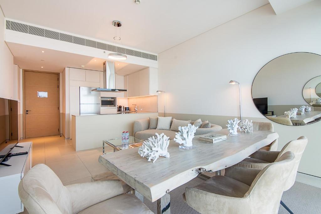 Address JBR 2 Bedroom With Beach Access by Millennium Vacation Homes