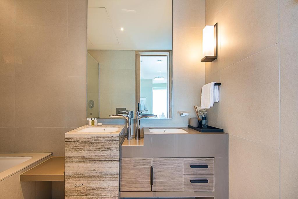 Address JBR 2 Bedroom With Beach Access by Millennium Vacation Homes