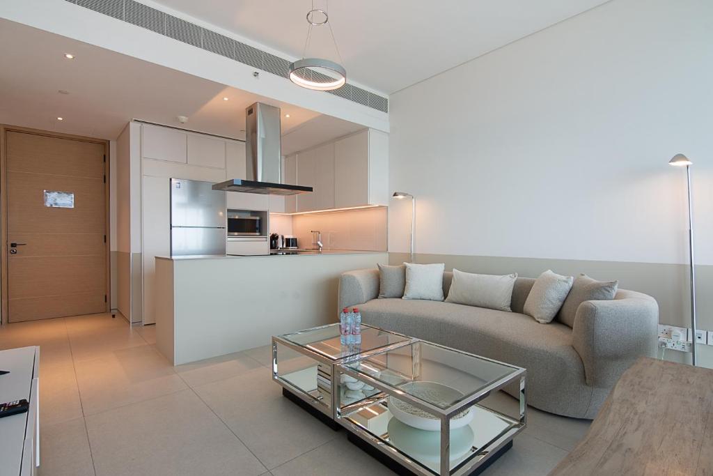 Address JBR 2 Bedroom With Beach Access by Millennium Vacation Homes