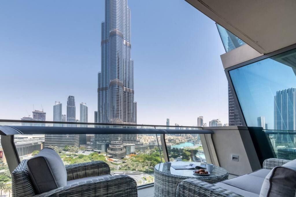 FIRST CLASS 3BR with Magical View of Burj Khalifa