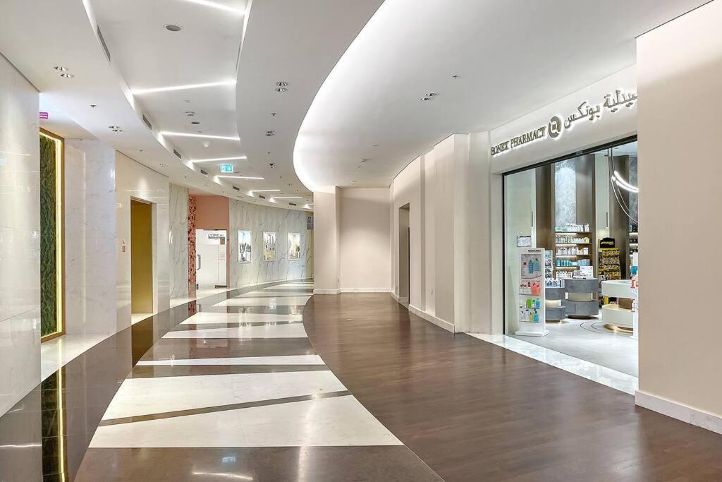 FIRST CLASS 3BR with Magical View of Burj Khalifa