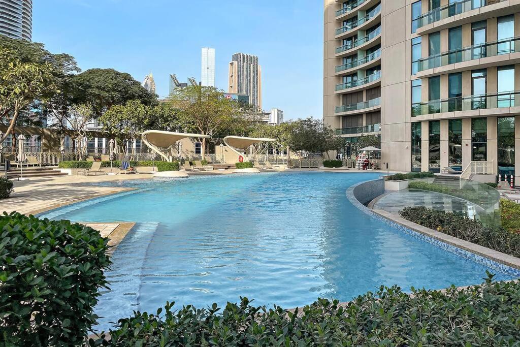 FIRST CLASS 3BR with Magical View of Burj Khalifa