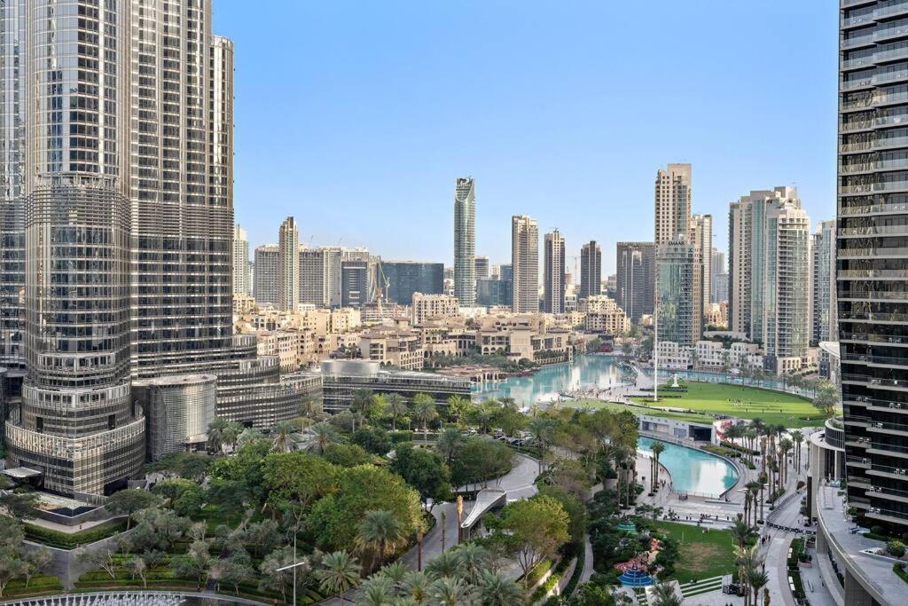 FIRST CLASS 3BR with Magical View of Burj Khalifa