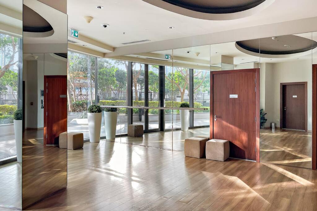 FIRST CLASS 3BR with Magical View of Burj Khalifa