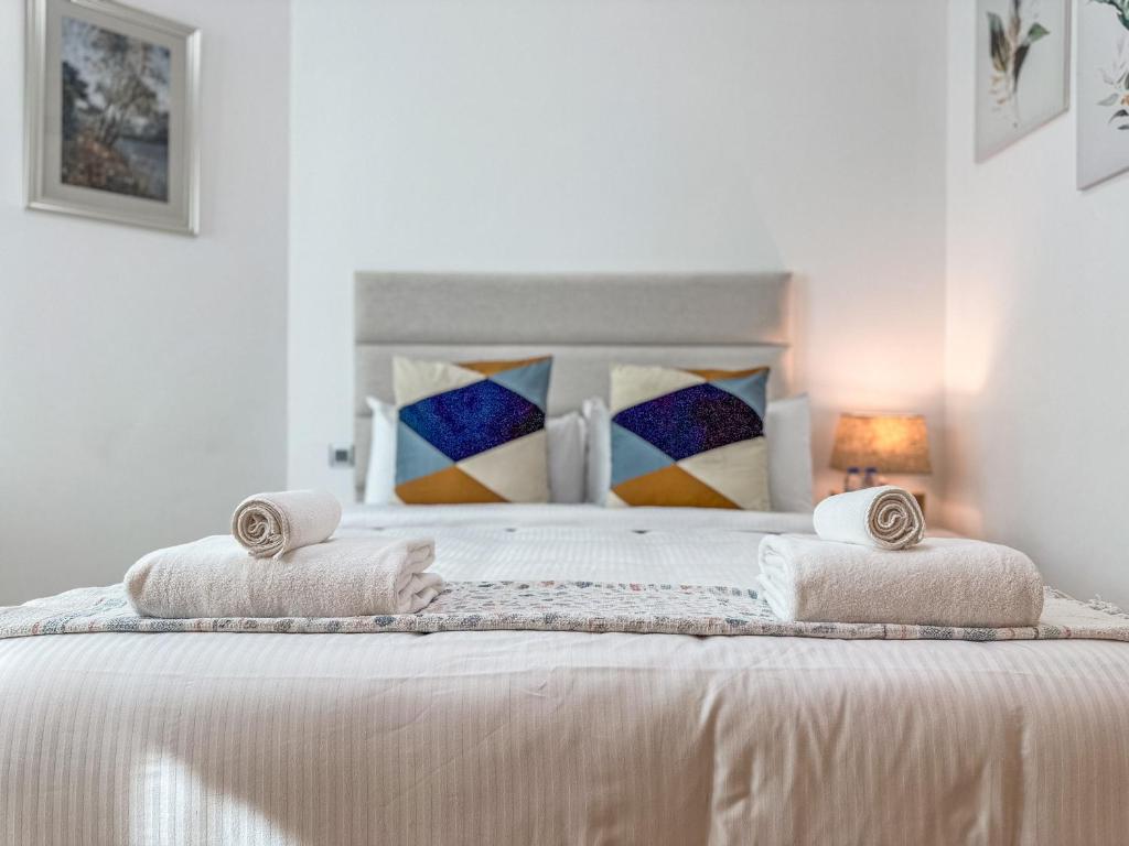 Palm Jumeirah, 2-BDR with direct beach access