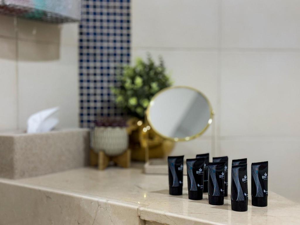 Palm Jumeirah, 2-BDR with direct beach access