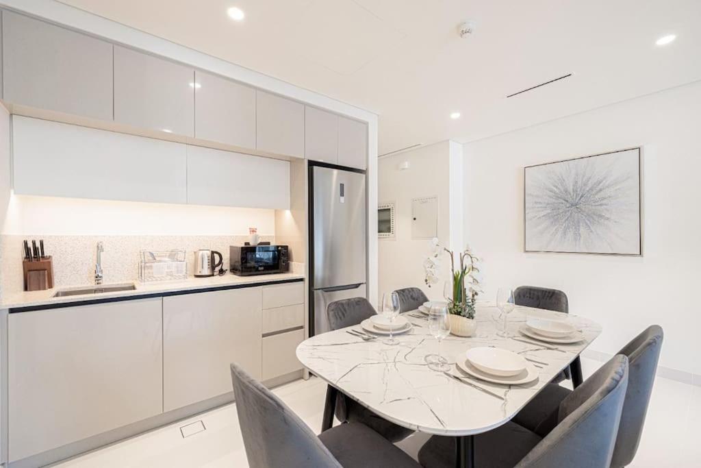 Beachfront Dubai Apartments