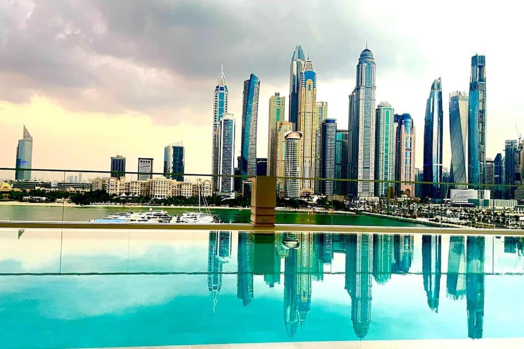 Beachfront Dubai Apartments