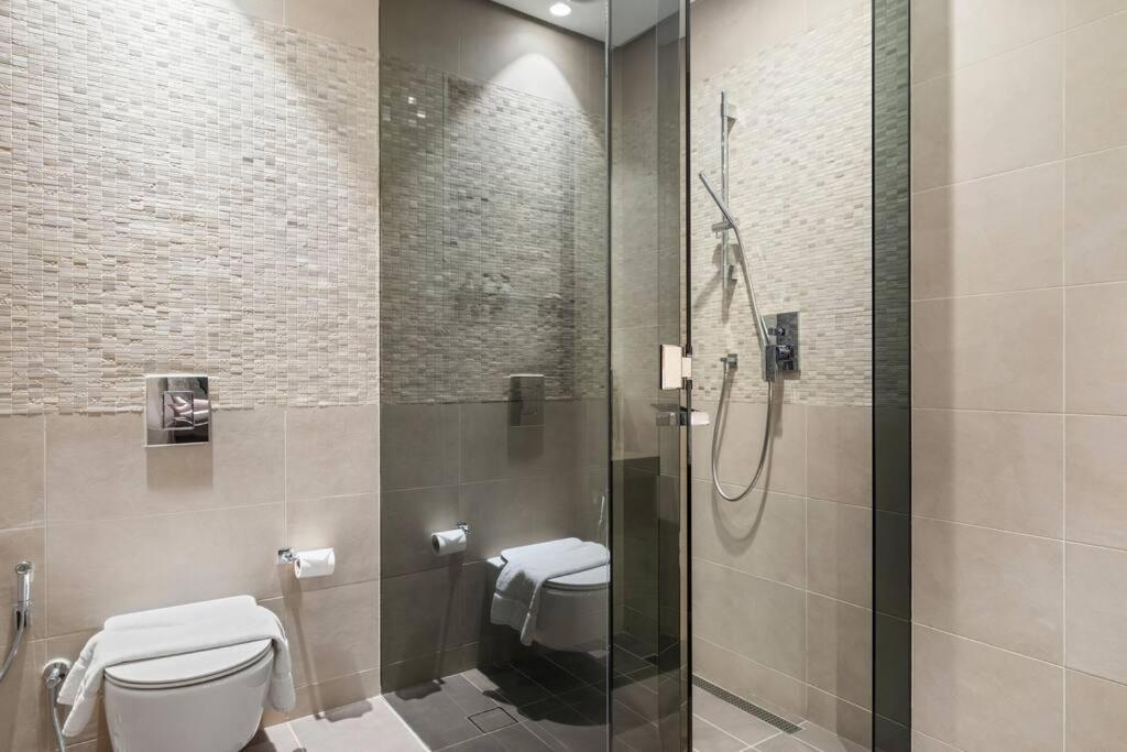 FIRST CLASS 1BR with Marina Infinity Views