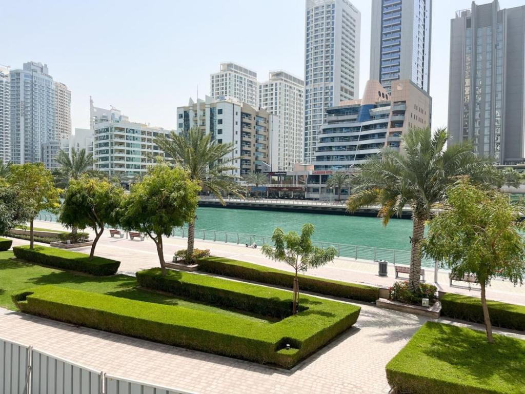 LUXFolio Retreat - Relaxing Escape