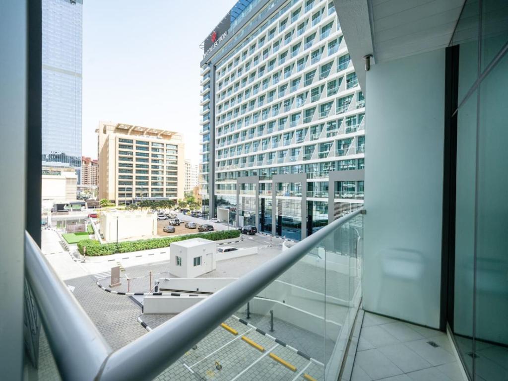 LUXFolio Retreats - Seven Palm