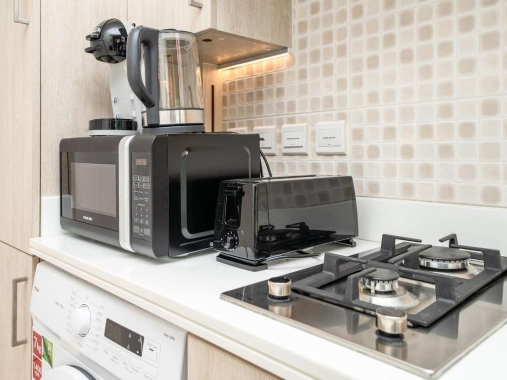 LUXFolio Retreats - Seven Palm