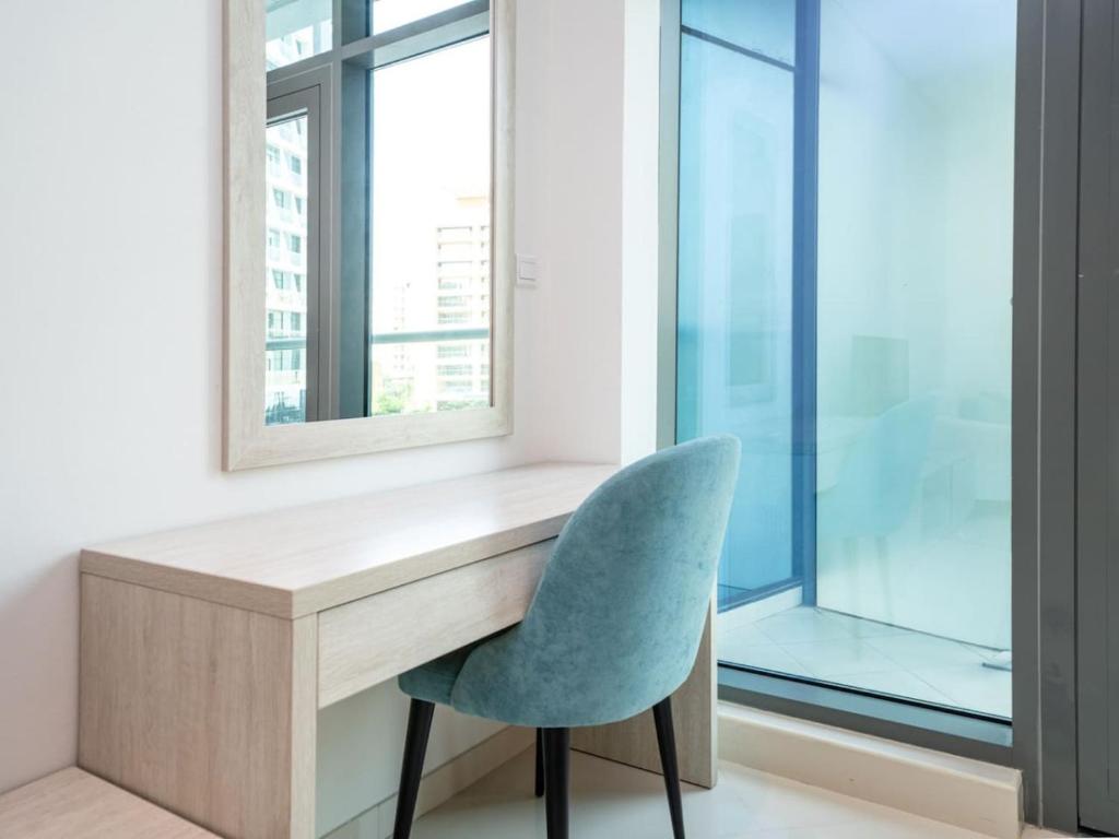 LUXFolio Retreats - Seven Palm