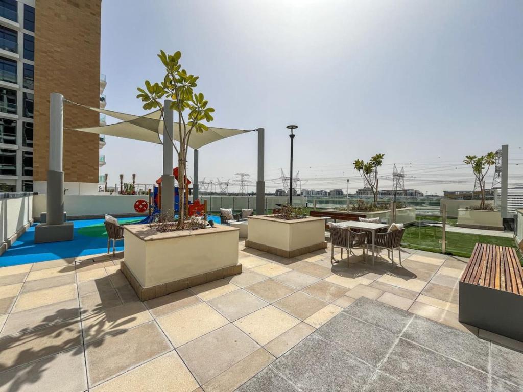 LUXFolio Retreats - Modern Azizi Retreat