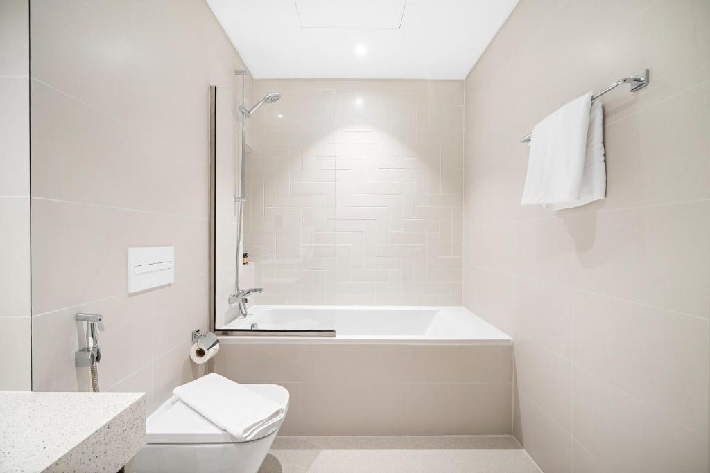 Silkhaus Private Tower Beach 1BDR in Marina Vista