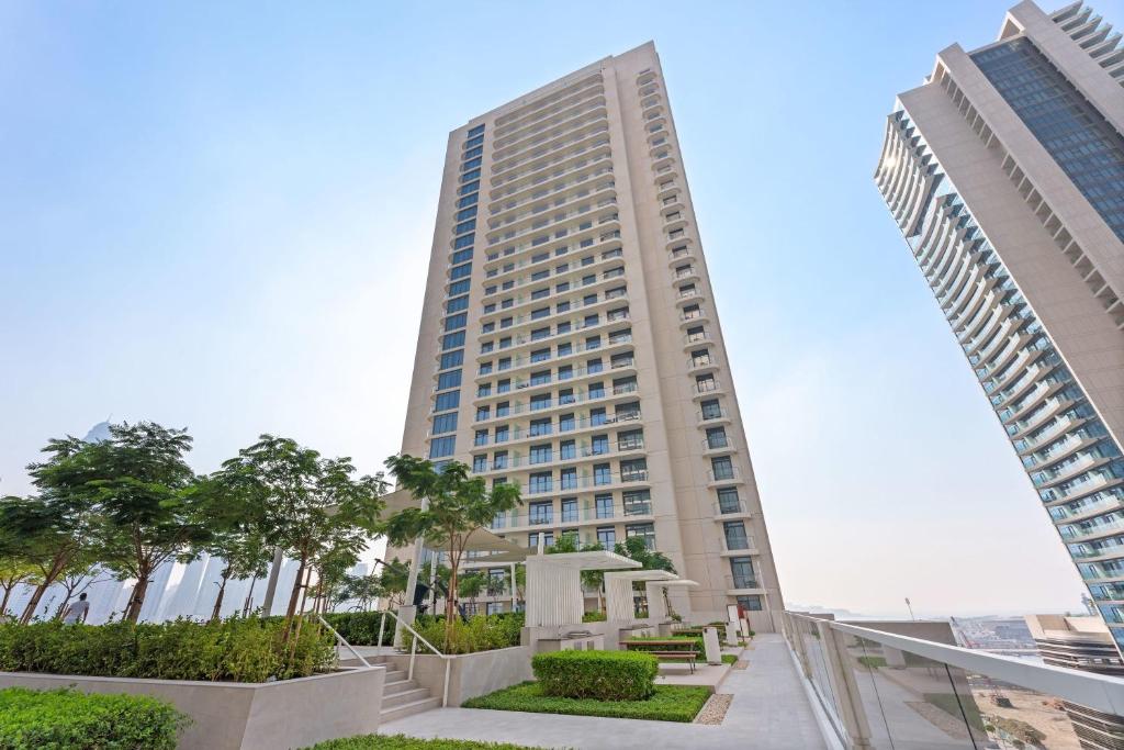 Silkhaus Private Tower Beach 1BDR in Marina Vista