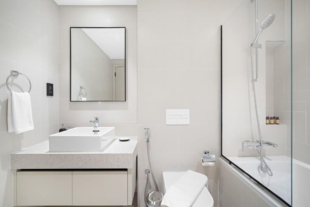 Silkhaus Sea View 1BDR in Exclusive Neighbourhood