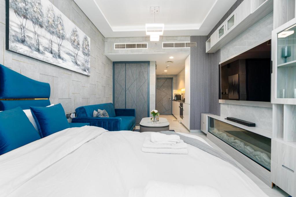 TAMM HOMES-SAMANA GOLF AVENUE