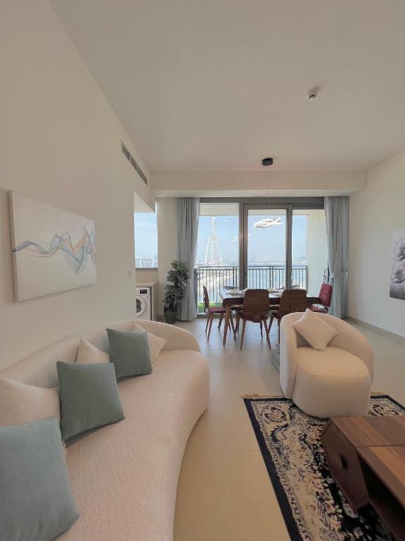 Farwell & Gervase - 2BR with Exclusive Sea & Marina Views in 5242 Marina