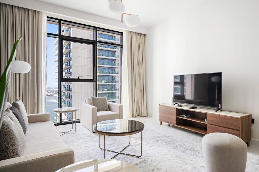 Silkhaus Sea & City View 1BDR in Exclusive Neighbourhood