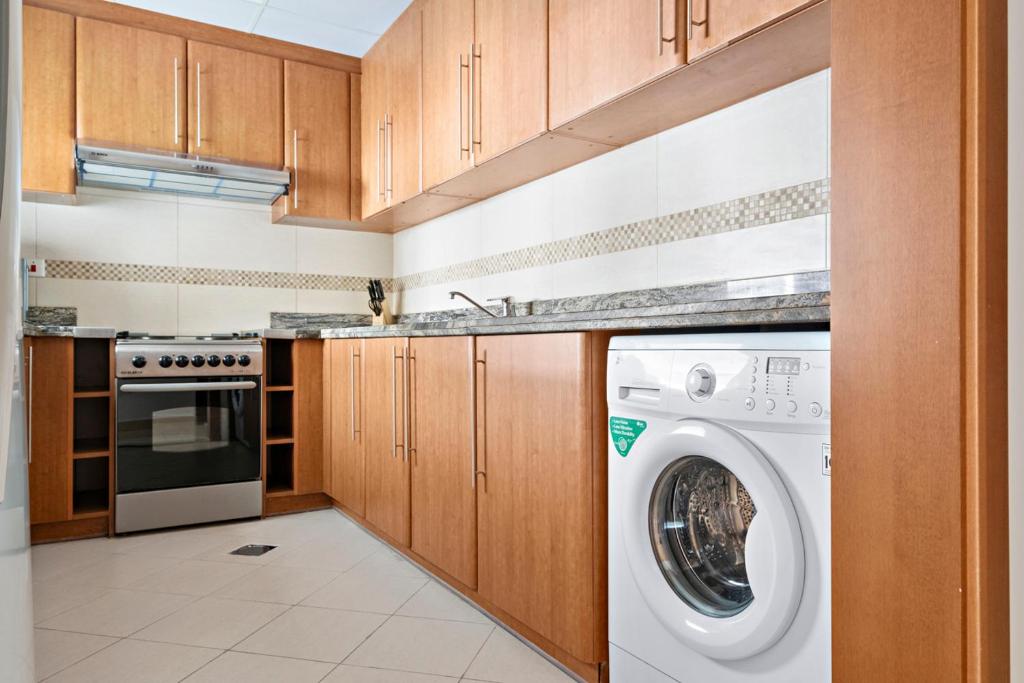 Spacious 2 BR in Family-friendly Community