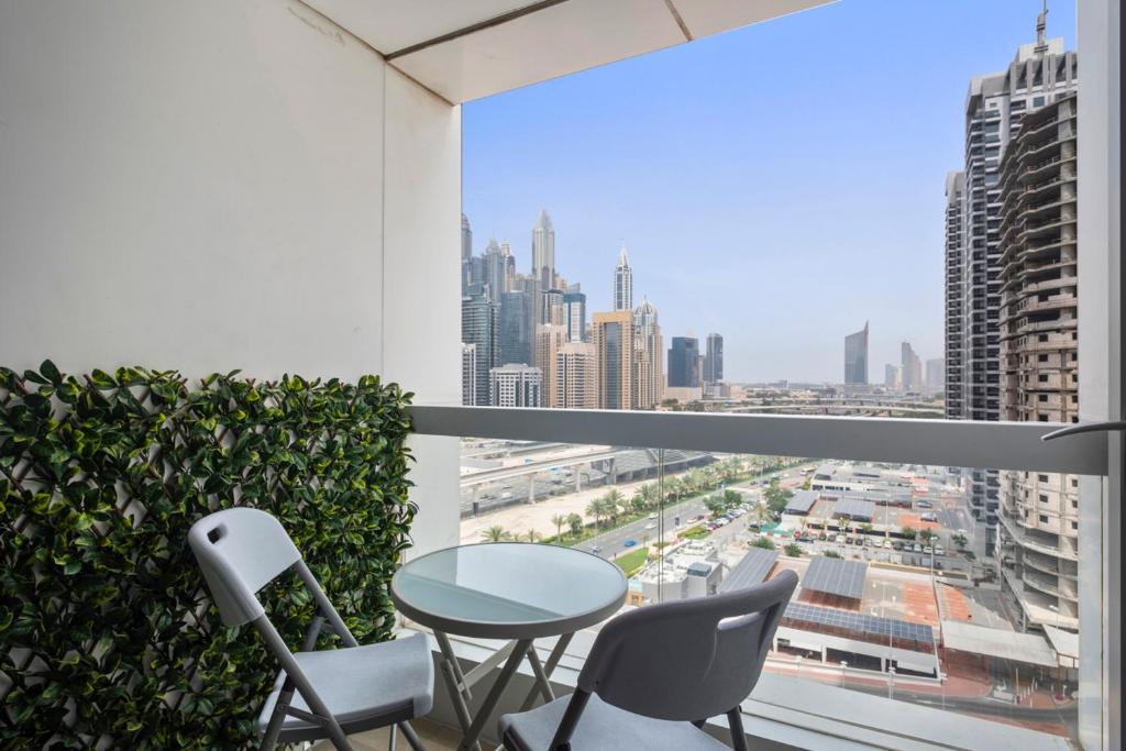 Spacious 2 BR in Family-friendly Community