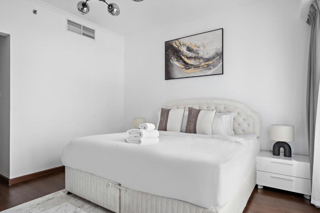 Spacious 2 BR in Family-friendly Community